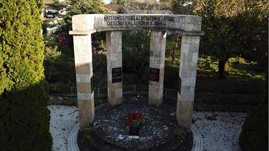 Castelnau sur l'Auvignon Monument1