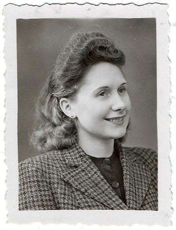 Jeanne Robert jeune début guerre